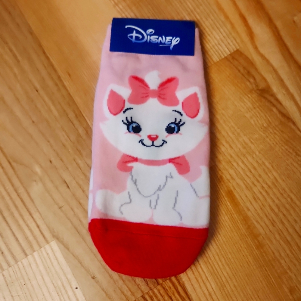 Disney Pink Cat No Show Socks